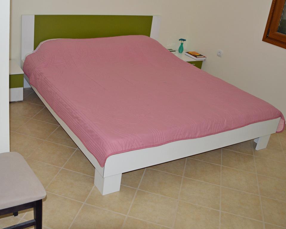 Guest House Radulovic Petrovac Екстер'єр фото